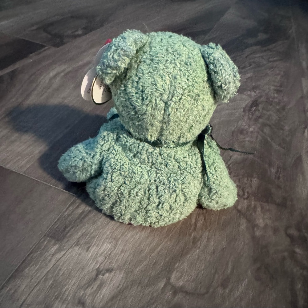Ty Shamrock Plush Bear in Light Green with Embroidered Clover - Picture 2 of 4